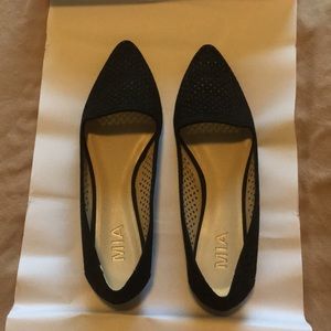 Mia flats